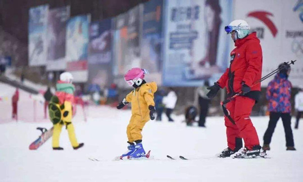 体育培训给孩子成长的力量——冰雪运动 感受体育的真谛