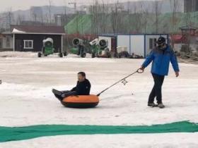 西宁市残联开启冰雪运动季