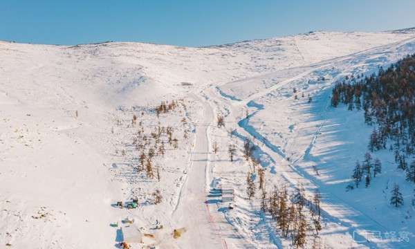 新疆阿勒泰可可托海国际滑雪场