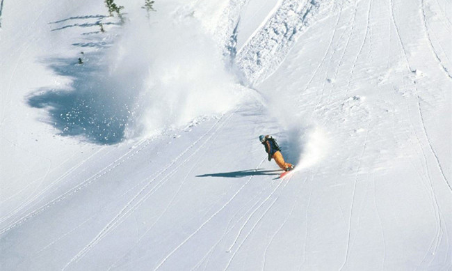 内蒙古阿尔山滑雪场