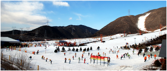 北京昌平军都山滑雪场