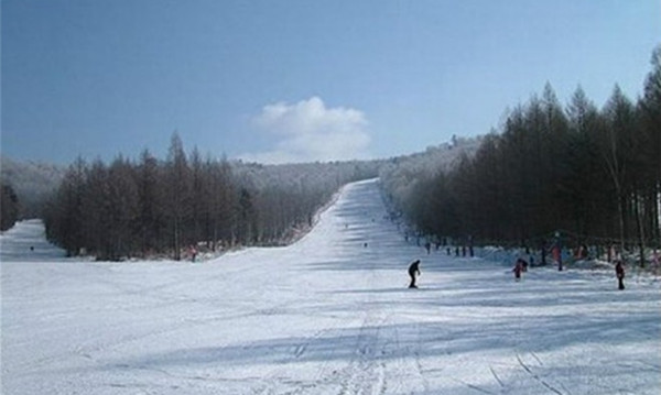 黑龙江石猴山滑雪场