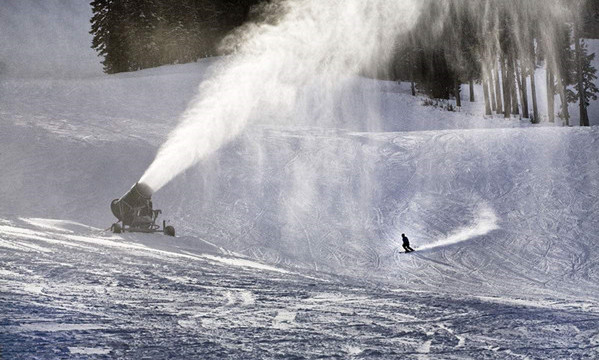 滑雪场造雪机造雪你了解多少？
