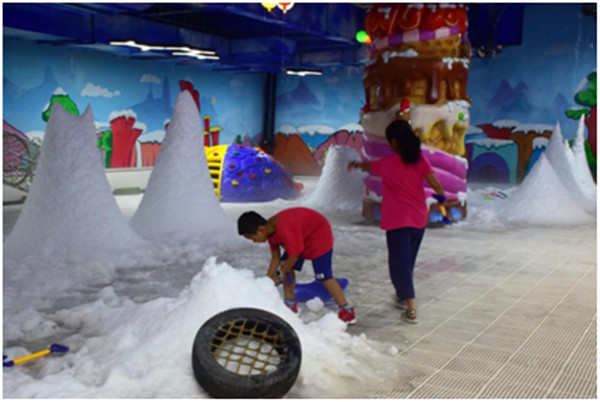 常温飘雪体验区