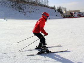 滑雪新手的技巧学习