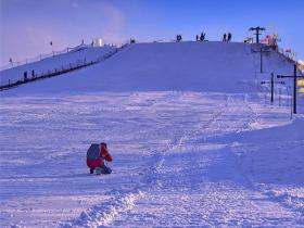 银川鸣翠湖滑雪场