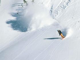 内蒙古阿尔山滑雪场