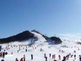 龙珠远东国际滑雪场/黑龙江黑河卧牛湖滑雪场