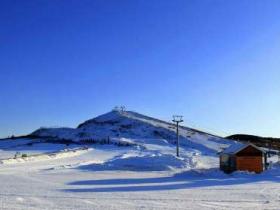 山东青岛即墨金山滑雪场