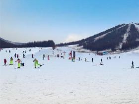 湖北神农架旅游滑雪场