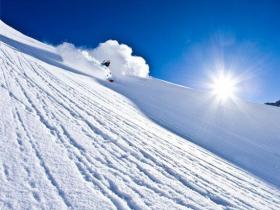 高山滑雪的雪盲