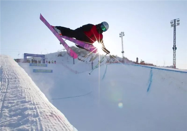 自由式滑雪—U型场地赛事