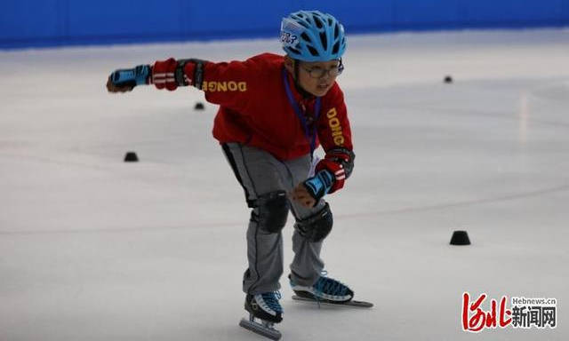 石家庄市第三届冰雪运动会青少年滑冰项目