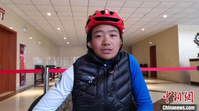 2019年4月4日，西藏滑雪运动员索朗曲珍接受中新网记者采访