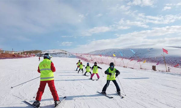 三亿人参与冰雪运动 为冬季运动带来积极改变
