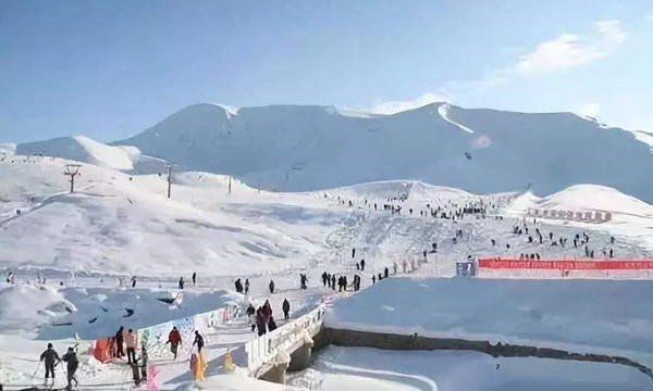 阿勒泰将军山滑雪场