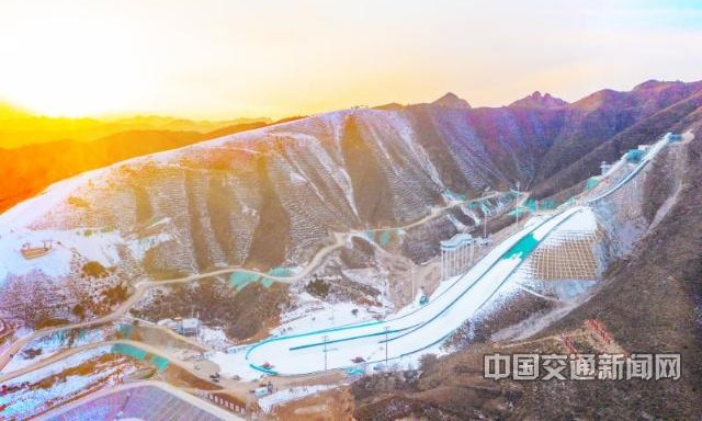 中国铁建十六局集团承建的“雪吉祥”滑雪跳台场地全景