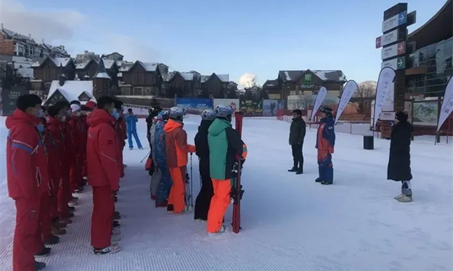 2020年河北省滑雪指导员示范队集训在张家口开训