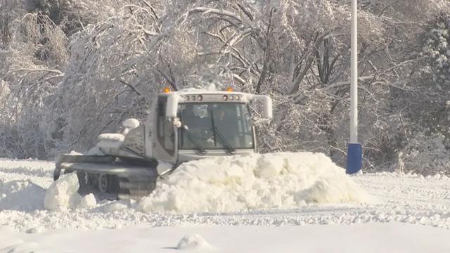 压雪车