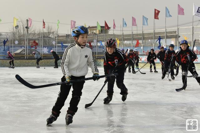 延庆区中小学生体验冰雪运动