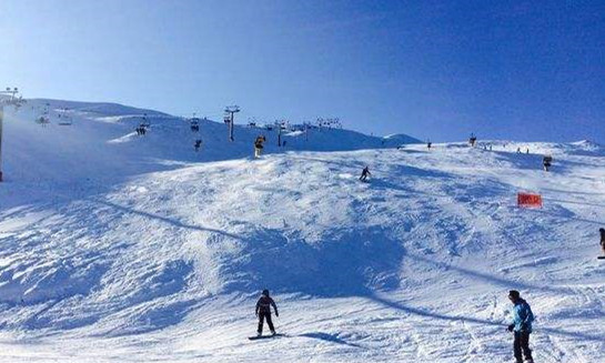 室外滑雪场