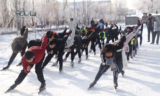 迎北京冬奥会 新疆已为冰雪人才培训按下“快进键”