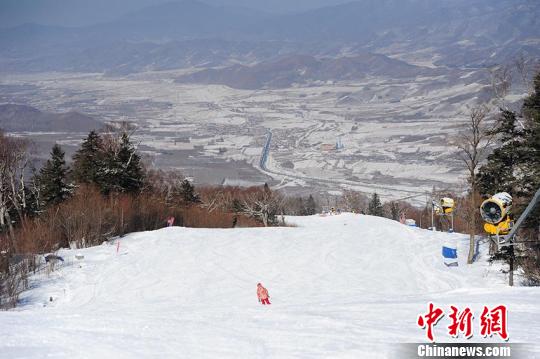 吉林市拥有多个一流的滑雪场