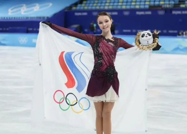 2022年北京冬奥会女子单人花样滑冰冠军--安娜谢尔巴科娃。