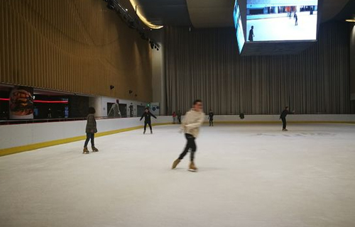 室内溜冰场
