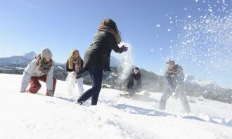 冬天打雪仗需要哪些装备 打雪仗技巧及注意事项