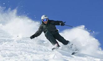 滑雪场常见户外装备有哪些 如何准备户外滑雪装备