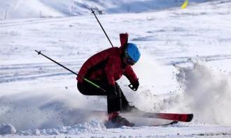 伊犁州：滑雪场“开板” 迎接新雪季