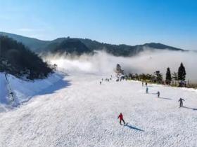玉舍雪山滑雪场12月8日开板