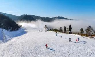 玉舍雪山滑雪场12月8日开板