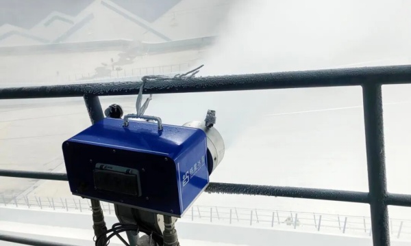 深圳前海·华发冰雪世界-小雪炮造雪